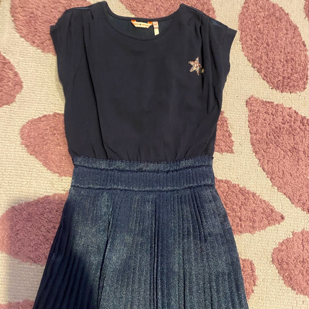 EUC Nono Nono size 6 navy shirt sleeve dress